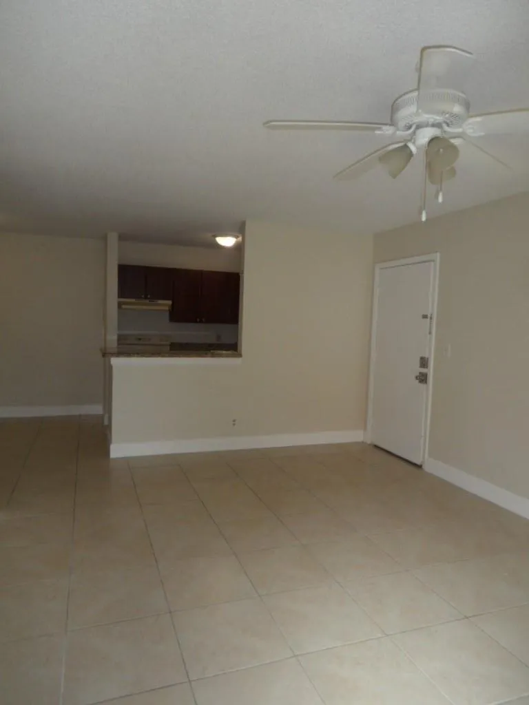 10773 CLEARY BOULEVARD #110 Plantation, FL 33324