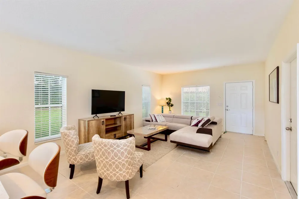 13513 Fountain View Boulevard Wellington, FL 33414