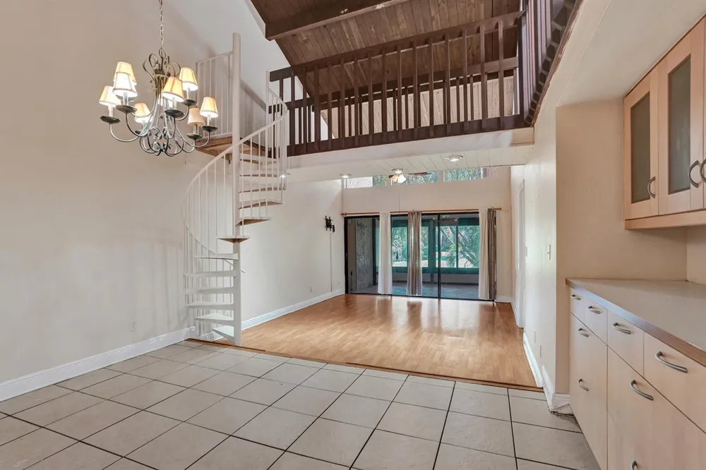3810 NW 77TH AVENUE Davie, FL 33024