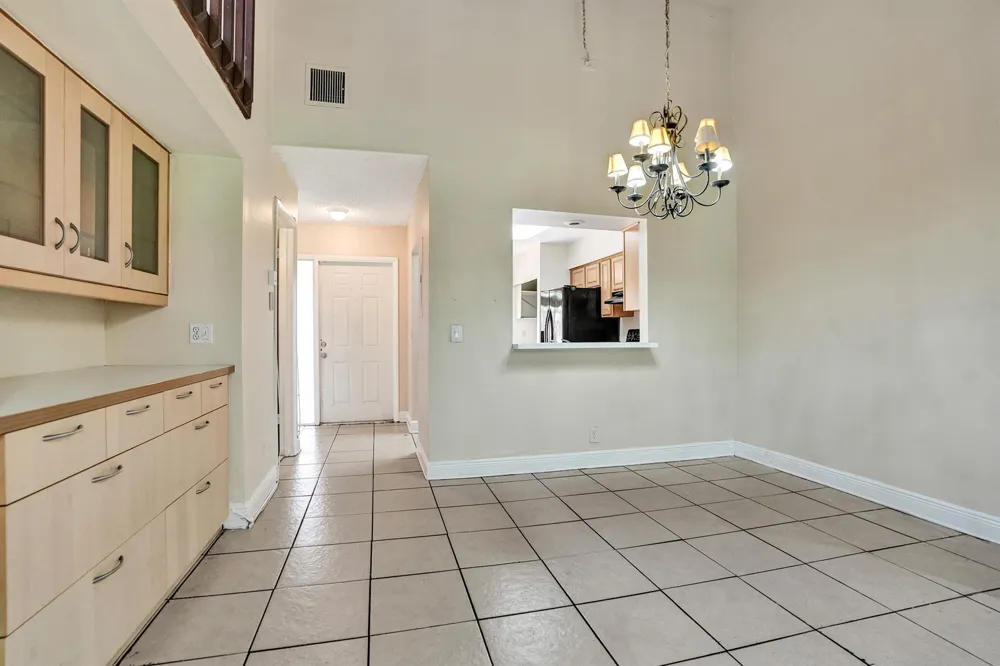 3810 NW 77TH AVENUE Davie, FL 33024