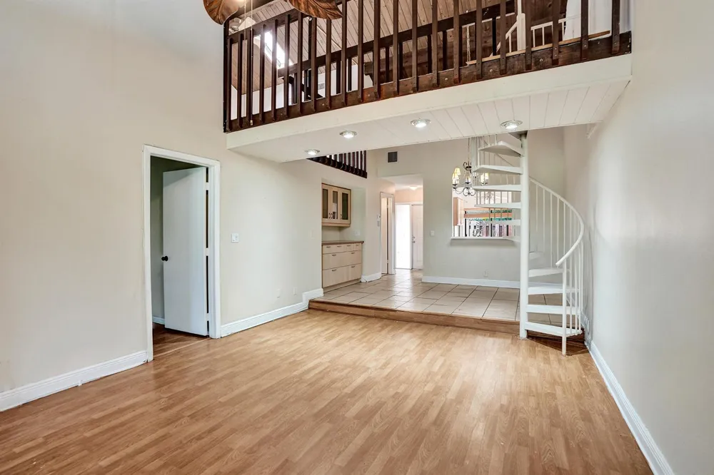 3810 NW 77TH AVENUE Davie, FL 33024