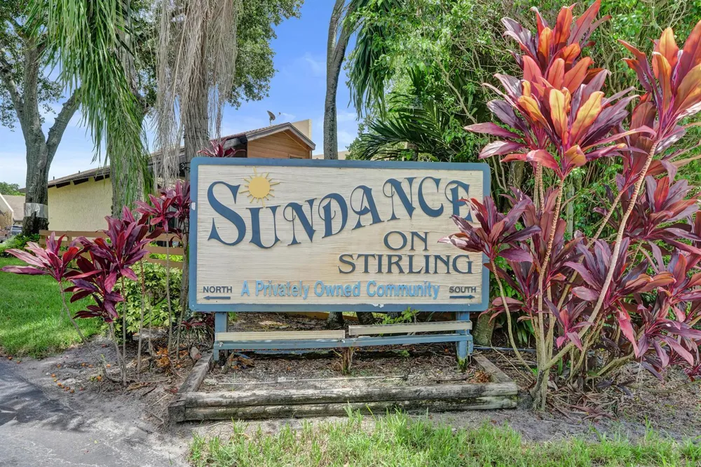 3810 NW 77TH AVENUE Davie, FL 33024