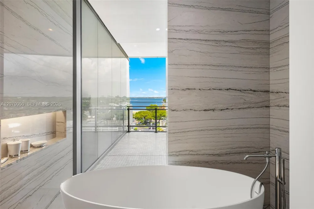 8701 Collins Ave #705 Miami Beach, FL 33154