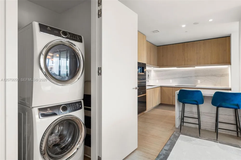 8701 Collins Ave #705 Miami Beach, FL 33154