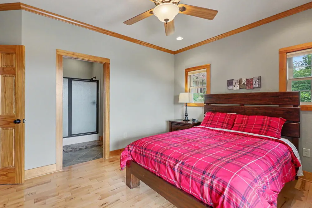 575 Longview Drive Hayesville, NC 28904