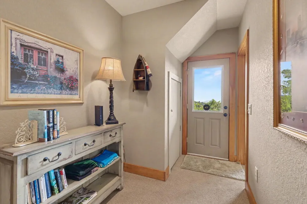 575 Longview Drive Hayesville, NC 28904