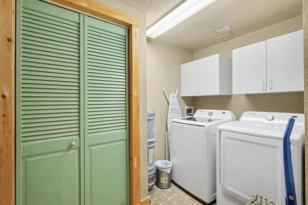 575 Longview Drive Hayesville, NC 28904