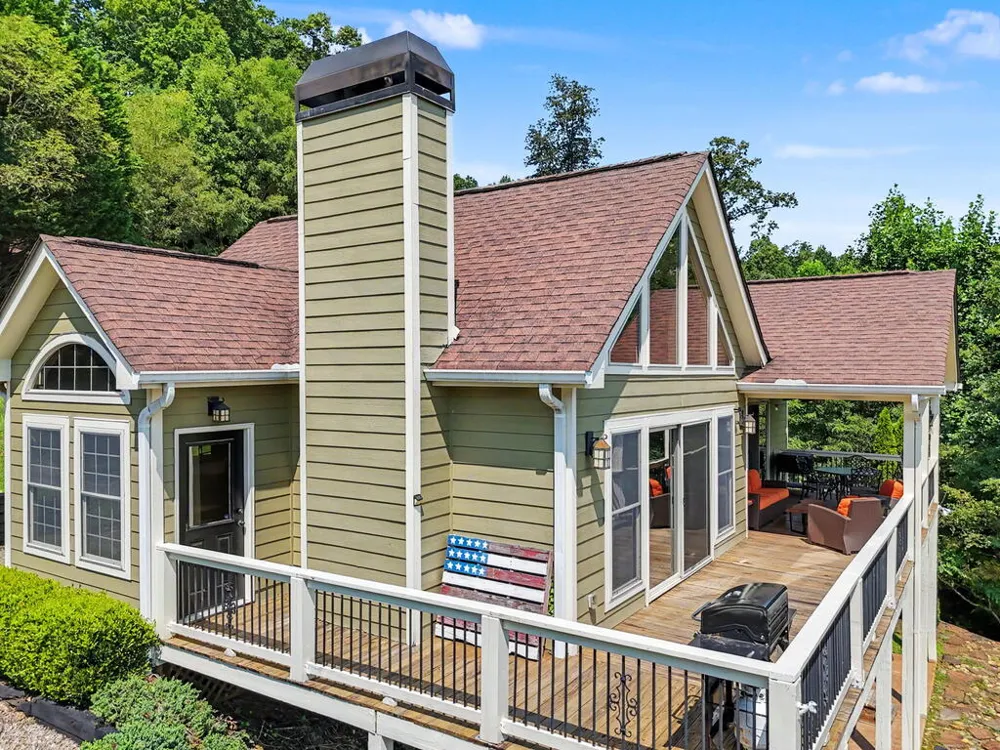 575 Longview Drive Hayesville, NC 28904