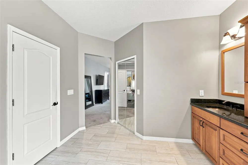 8310 SUMMER GROVE ROAD Tampa, FL 33647