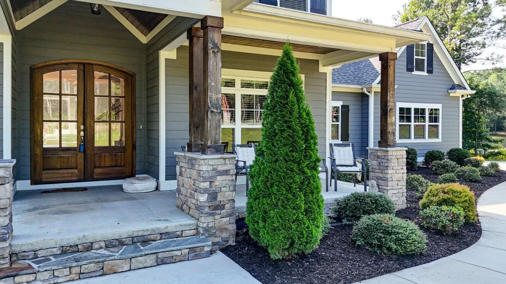 946 Highgate Point Soddy Daisy, TN 37379