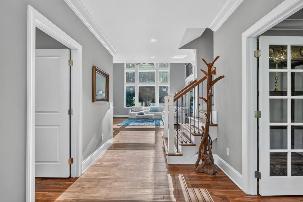 946 Highgate Point Soddy Daisy, TN 37379