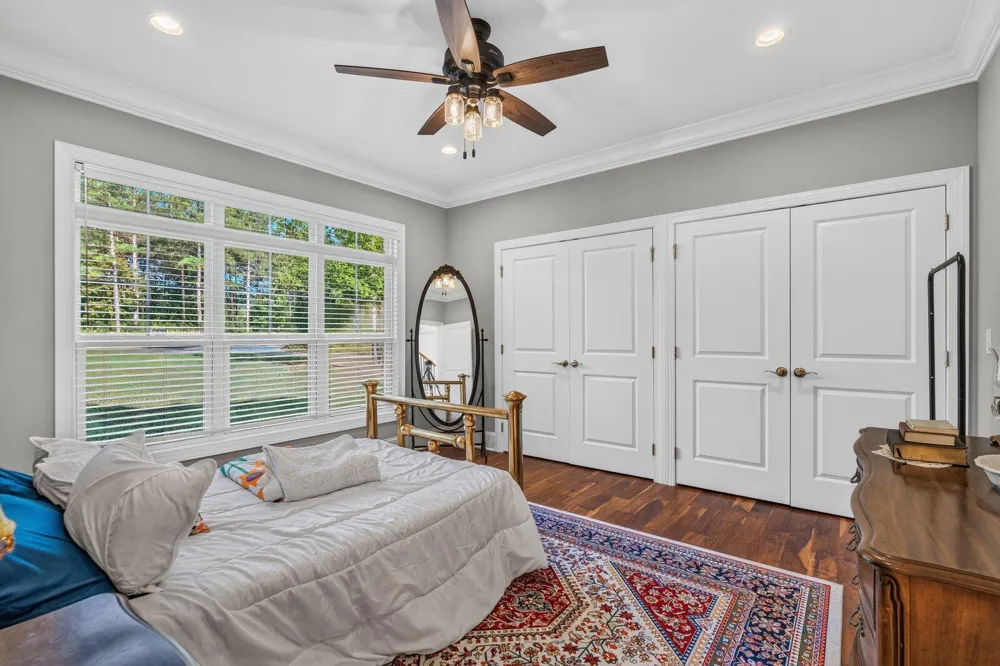 946 Highgate Point Soddy Daisy, TN 37379