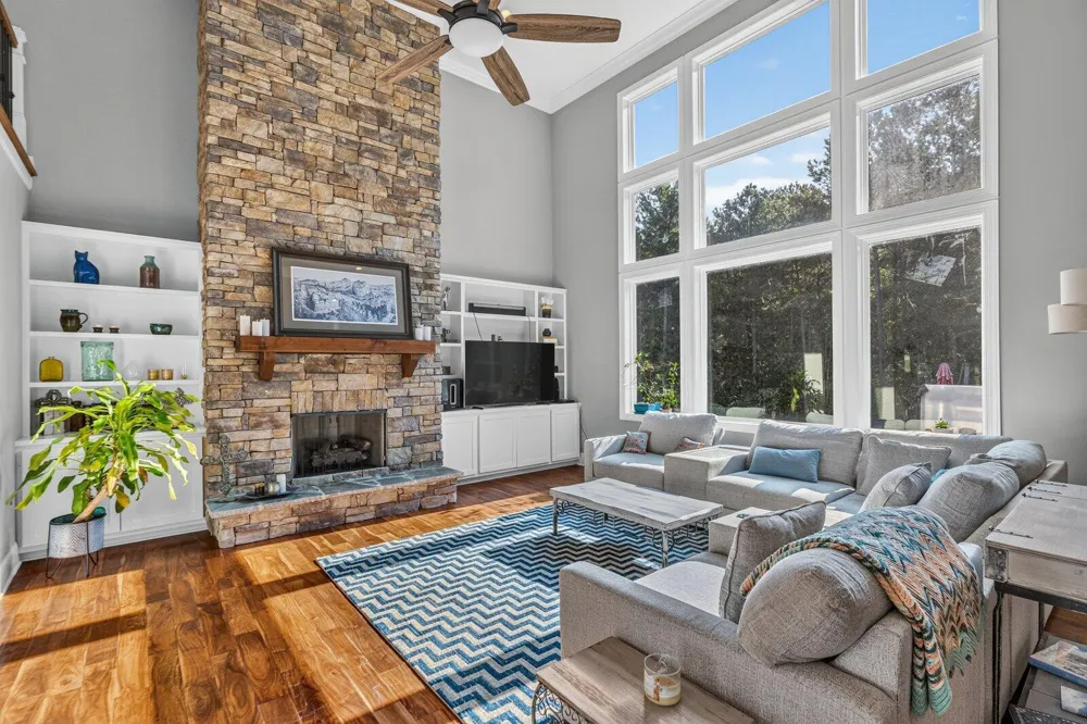 946 Highgate Point Soddy Daisy, TN 37379