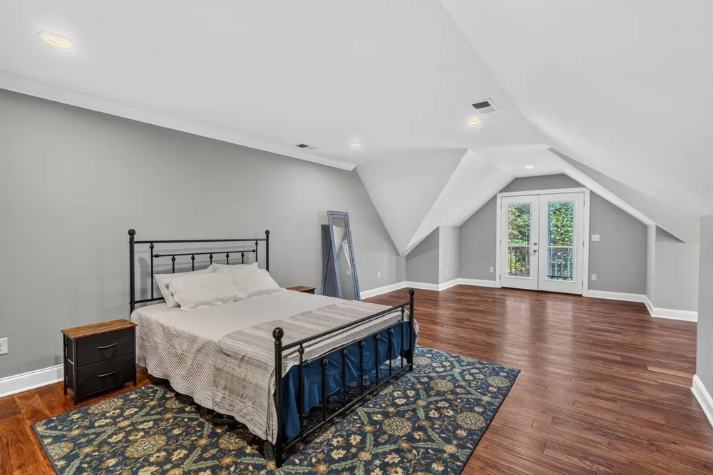 946 Highgate Point Soddy Daisy, TN 37379