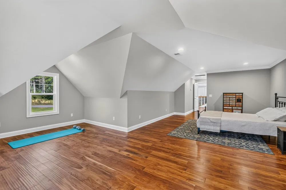 946 Highgate Point Soddy Daisy, TN 37379