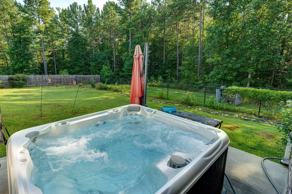 946 Highgate Point Soddy Daisy, TN 37379