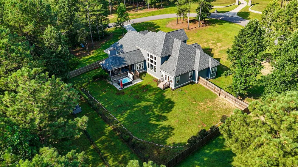 946 Highgate Point Soddy Daisy, TN 37379