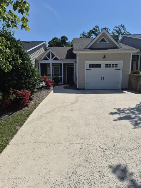 121 Hillhouse Lane