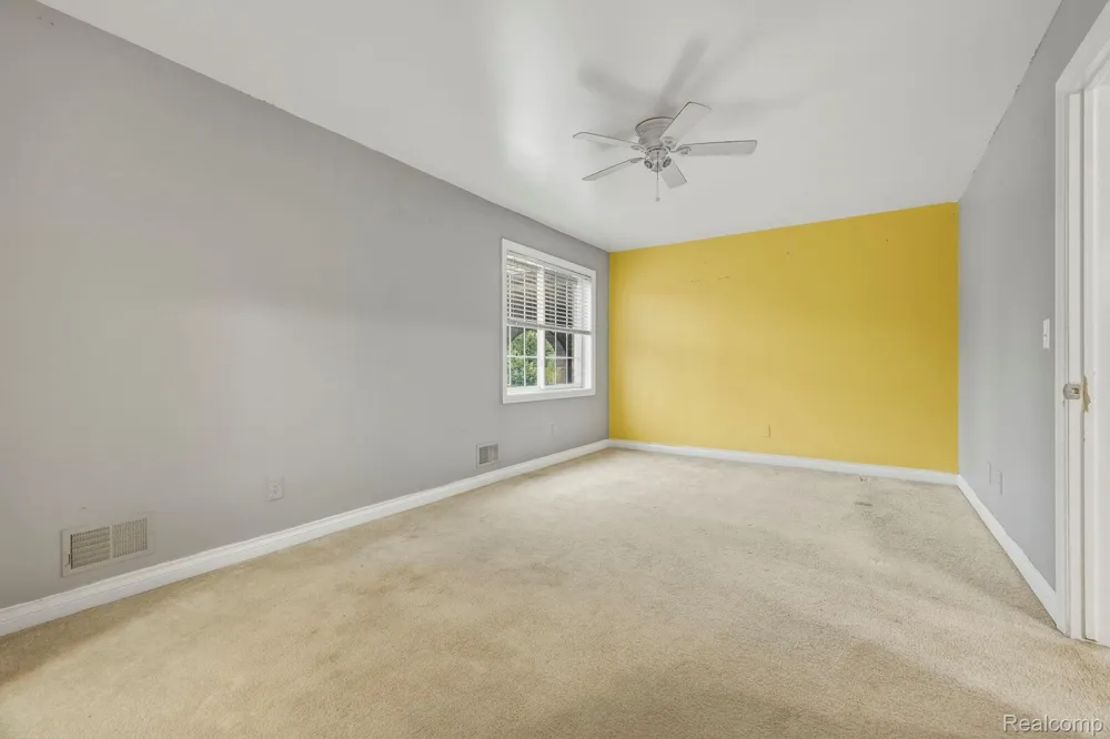 39710 W Offshore Drive Harrison Charter Township, MI 48045