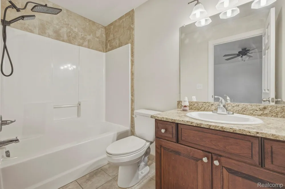 39710 W Offshore Drive Harrison Charter Township, MI 48045