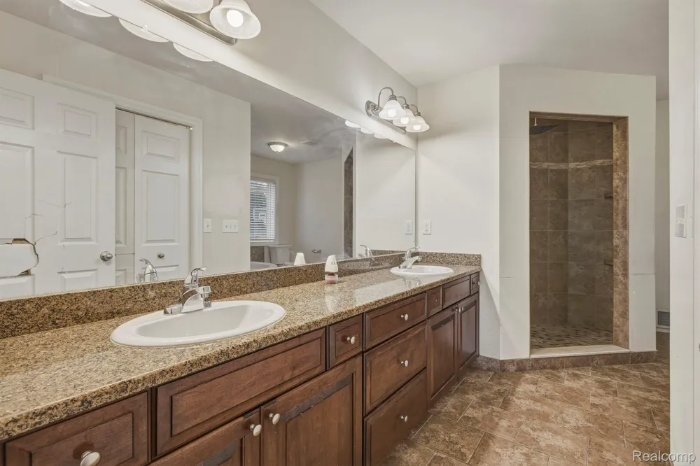39710 W Offshore Drive Harrison Charter Township, MI 48045