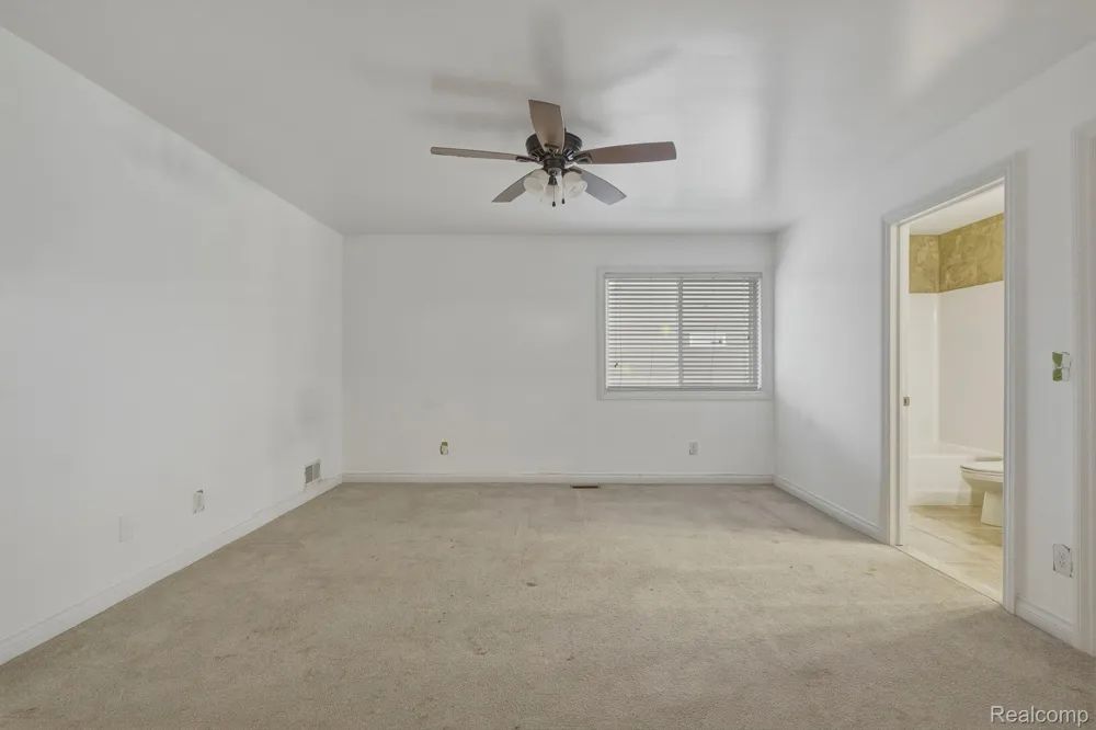 39710 W Offshore Drive Harrison Charter Township, MI 48045
