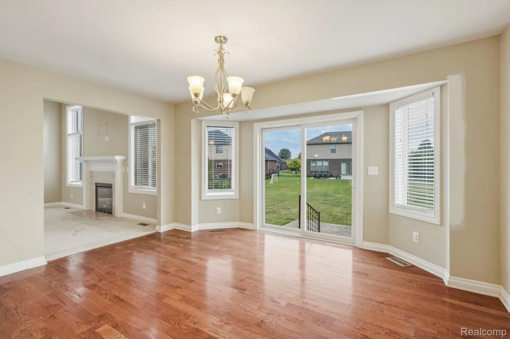 39710 W Offshore Drive Harrison Charter Township, MI 48045