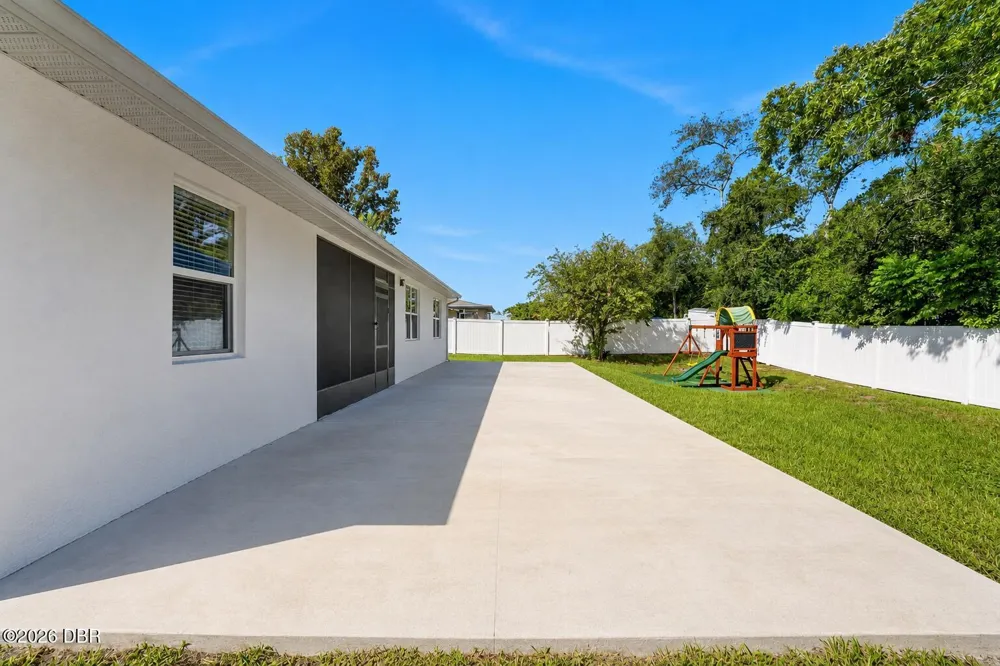 3016 Fayson Circle Deltona, FL 32738