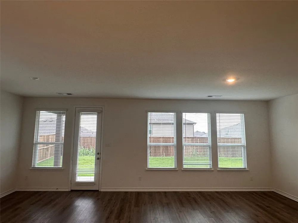 663 Saxony Drive Princeton, TX 75407