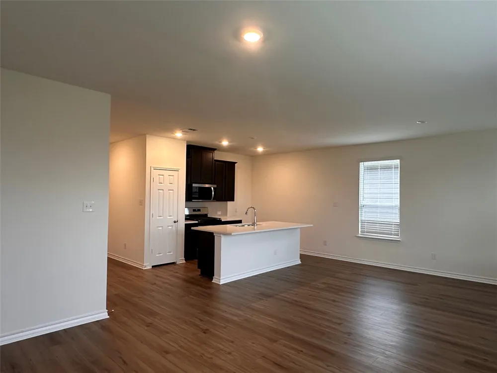 663 Saxony Drive Princeton, TX 75407