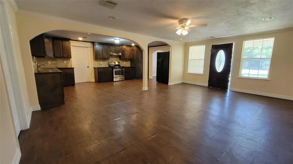 3 Lovers Lane #1409 Dayton, TX 77535