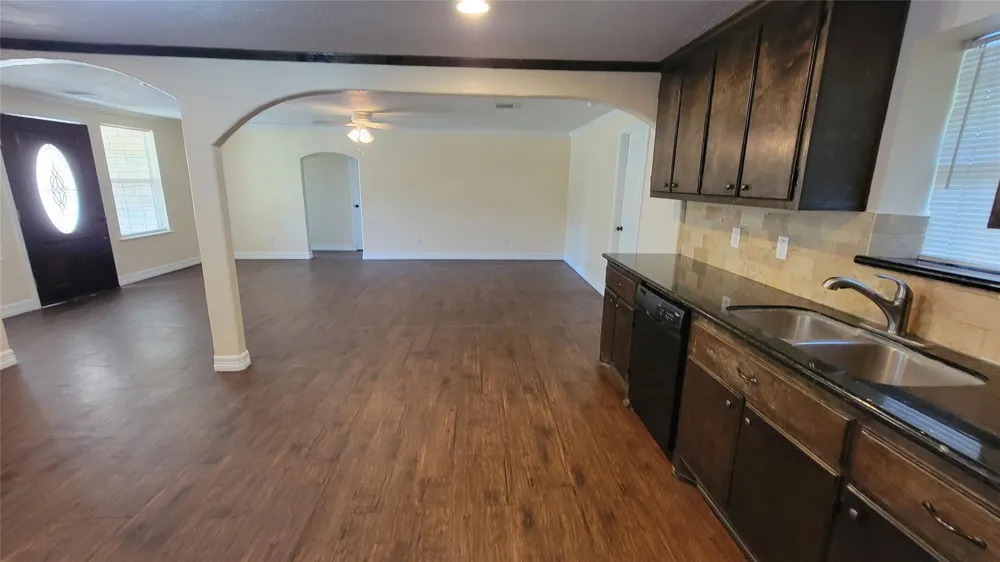3 Lovers Lane #1409 Dayton, TX 77535