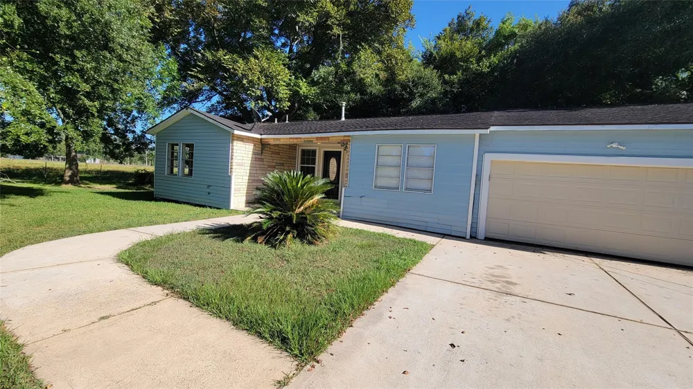 3 Lovers Lane #1409 Dayton, TX 77535