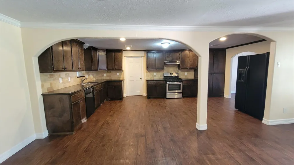 3 Lovers Lane #1409 Dayton, TX 77535