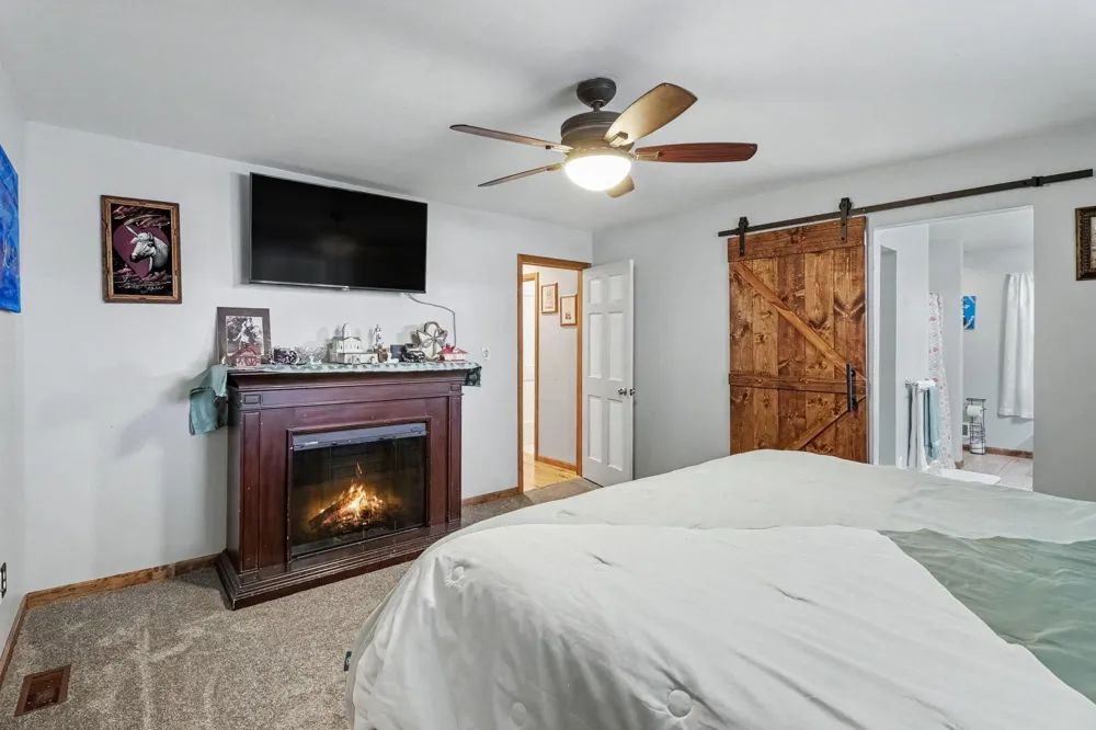 11991 Portage Lake Avenue Pinckney, MI 48169