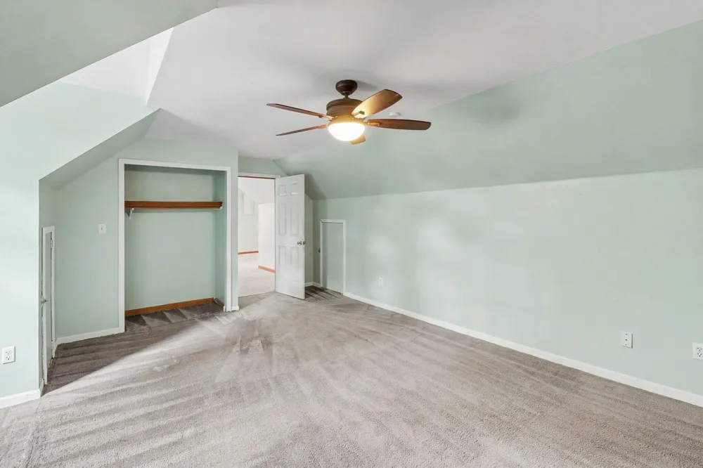11991 Portage Lake Avenue Pinckney, MI 48169