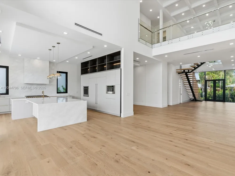 2 Sunset Ln Lauderdale By The Sea, FL 33062