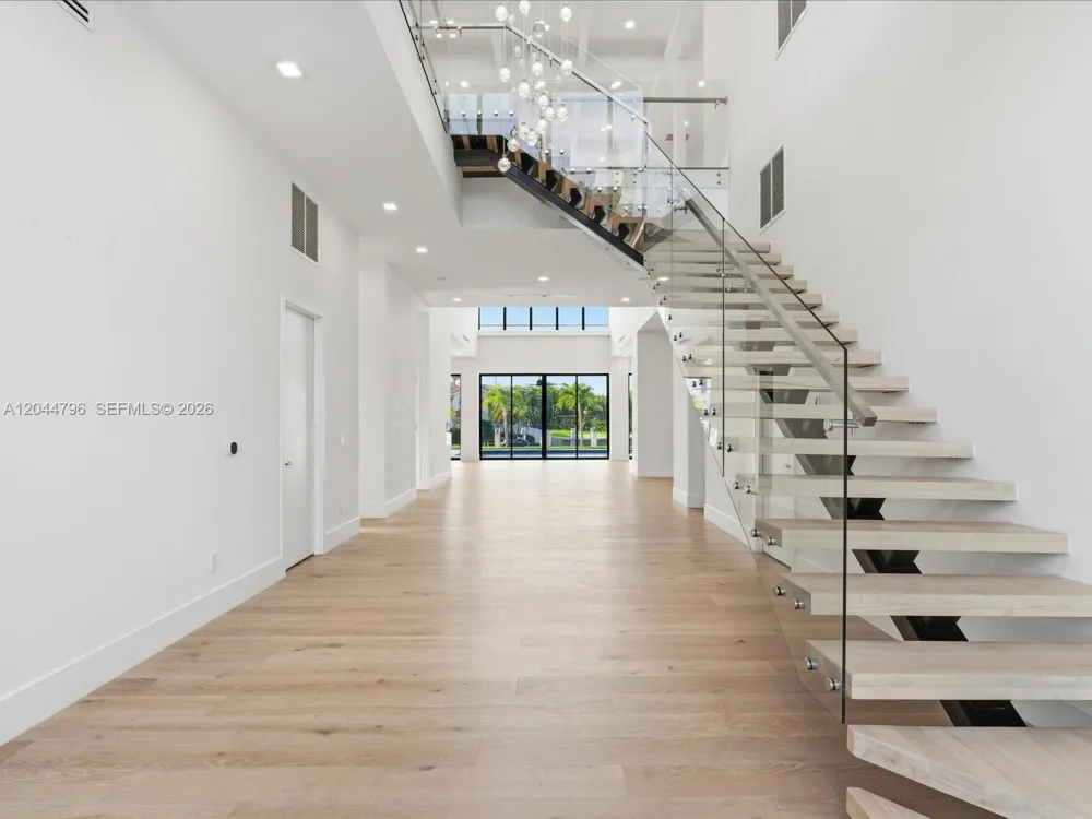 2 Sunset Ln Lauderdale By The Sea, FL 33062