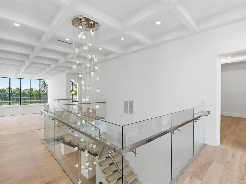 2 Sunset Ln Lauderdale By The Sea, FL 33062