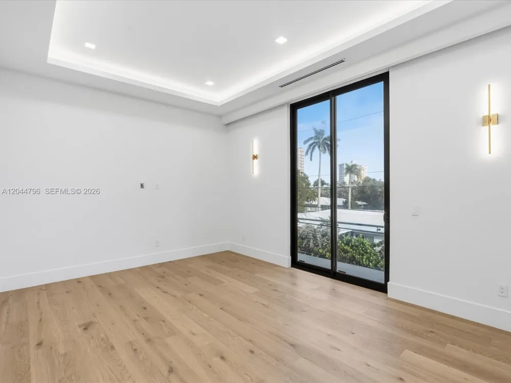 2 Sunset Ln Lauderdale By The Sea, FL 33062