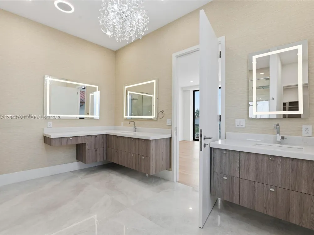 2 Sunset Ln Lauderdale By The Sea, FL 33062