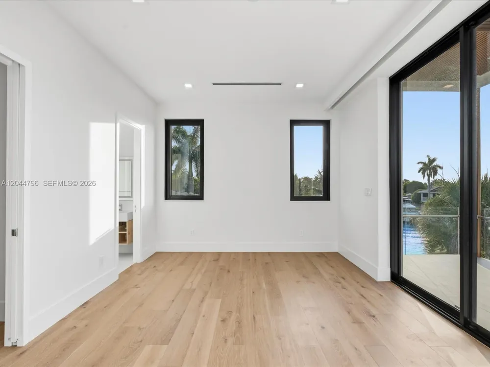 2 Sunset Ln Lauderdale By The Sea, FL 33062