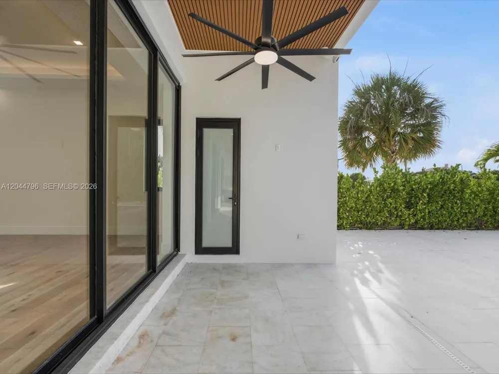 2 Sunset Ln Lauderdale By The Sea, FL 33062