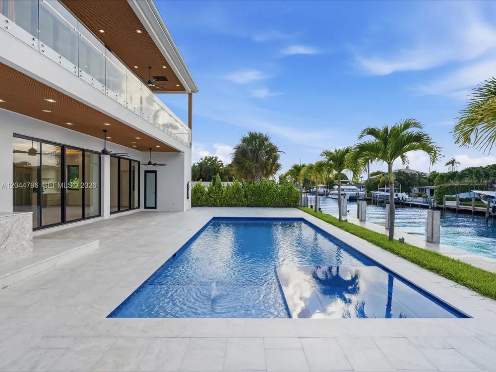 2 Sunset Ln Lauderdale By The Sea, FL 33062