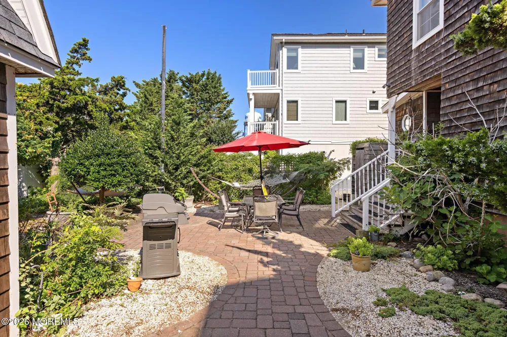 16 9th Street Surf City, NJ 08008