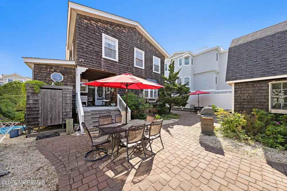 16 9th Street Surf City, NJ 08008