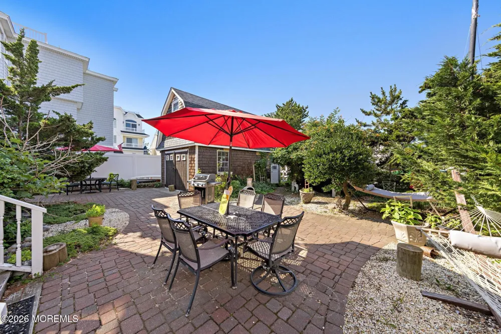 16 9th Street Surf City, NJ 08008