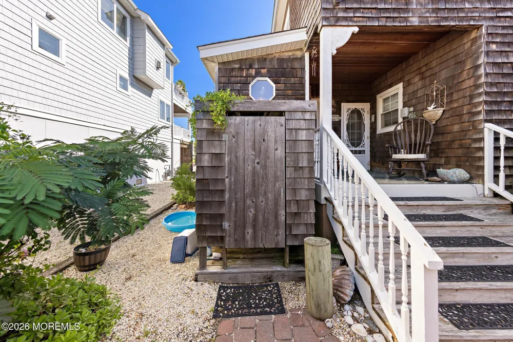 16 9th Street Surf City, NJ 08008