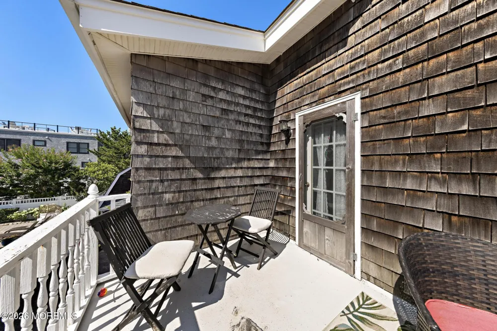 16 9th Street Surf City, NJ 08008