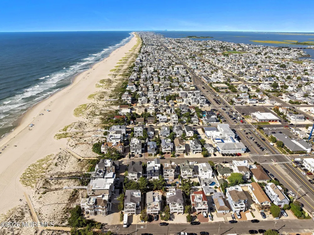 16 9th Street Surf City, NJ 08008